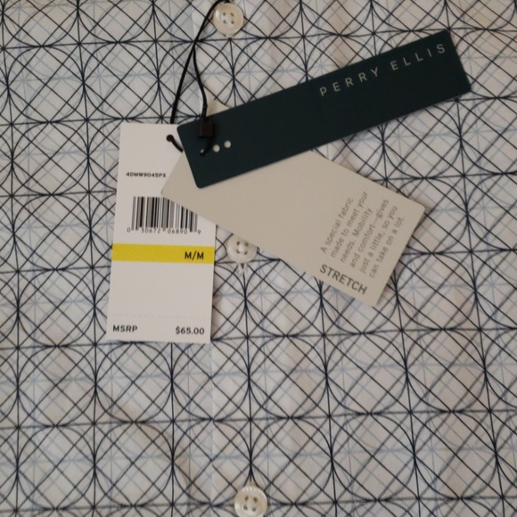 Perry Ellis short sleeve button down dress shirt - Picture 3 of 4